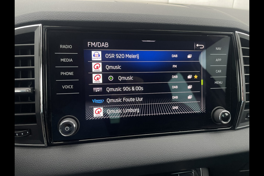 Škoda Karoq 1.5 TSI ACT Style | Elek. Trekhaak | LED | Navi | Carplay | Camera | Virtual Cockpit