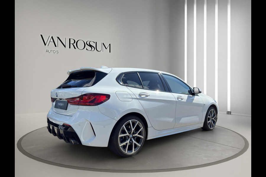 BMW 1-serie 118i M-Sport Executive Edition | Panoramdak | Alcantara | Verw Stoelen | Camera | Nette Auto.