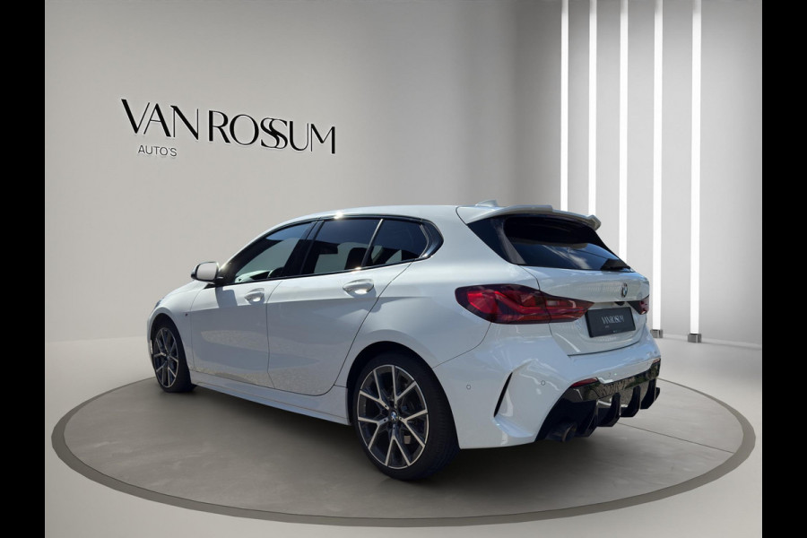 BMW 1-serie 118i M-Sport Executive Edition | Panoramdak | Alcantara | Verw Stoelen | Camera | Nette Auto.