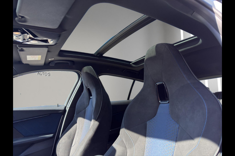 BMW 1-serie 118i M-Sport Executive Edition | Panoramdak | Alcantara | Verw Stoelen | Camera | Nette Auto.