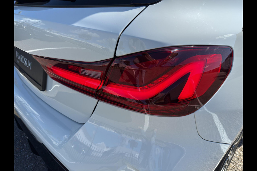 BMW 1-serie 118i M-Sport Executive Edition | Panoramdak | Alcantara | Verw Stoelen | Camera | Nette Auto.