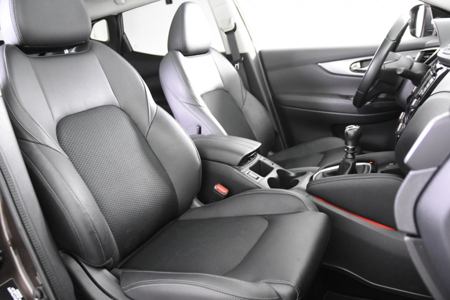 Nissan QASHQAI 1.3 DIG-T Tekna *Panoramadak*Trekhaak*360 Camera*