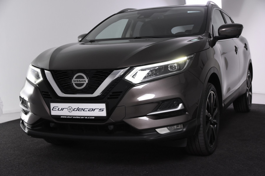 Nissan QASHQAI 1.3 DIG-T Tekna *Panoramadak*Trekhaak*360 Camera*