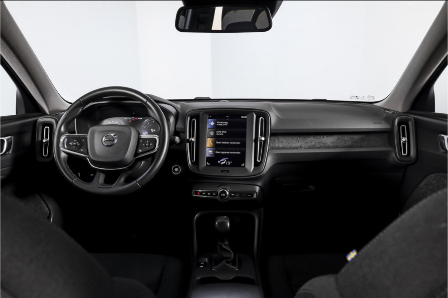 Volvo XC40 1.5 T2 Momentum 130 PK | Dig. Cockpit | Cruise | Stoel-+Stuurverw. | PDC | NAV + App. Connect | ECC | LM 19" |