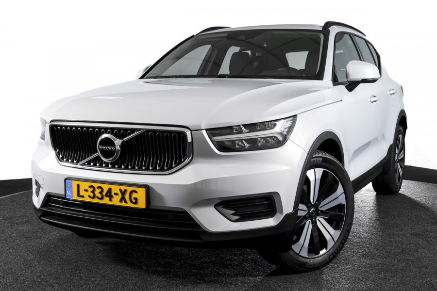 Volvo XC40 1.5 T2 Momentum 130 PK | Dig. Cockpit | Cruise | Stoel-+Stuurverw. | PDC | NAV + App. Connect | ECC | LM 19" |