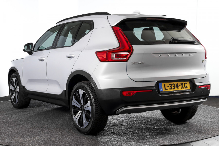 Volvo XC40 1.5 T2 Momentum 130 PK | Dig. Cockpit | Cruise | Stoel-+Stuurverw. | PDC | NAV + App. Connect | ECC | LM 19" |