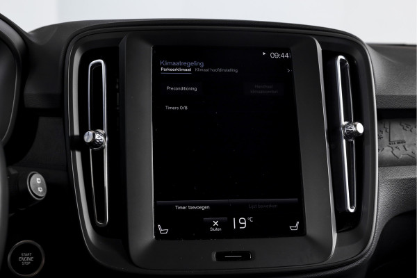 Volvo XC40 1.5 T2 Momentum 130 PK | Dig. Cockpit | Cruise | Stoel-+Stuurverw. | PDC | NAV + App. Connect | ECC | LM 19" |