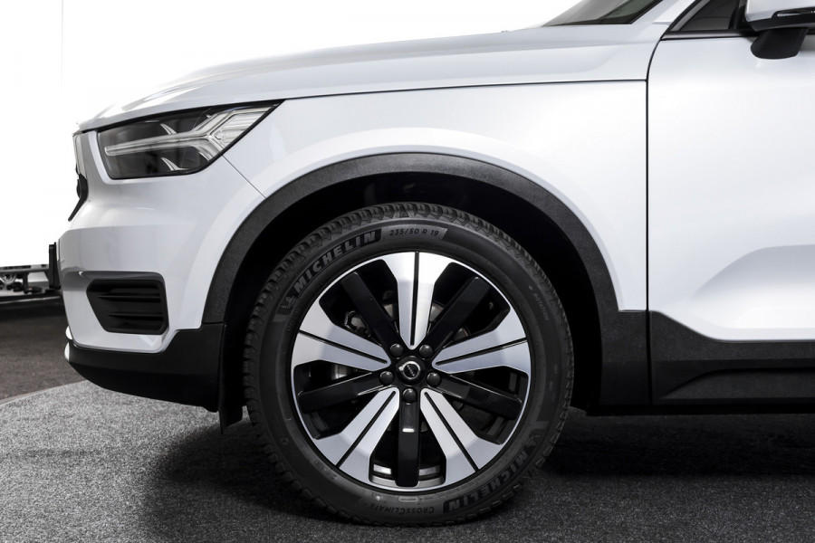 Volvo XC40 1.5 T2 Momentum 130 PK | Dig. Cockpit | Cruise | Stoel-+Stuurverw. | PDC | NAV + App. Connect | ECC | LM 19" |