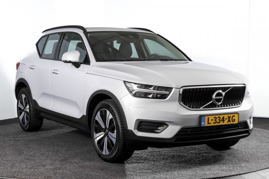 Volvo XC40 1.5 T2 Momentum 130 PK | Dig. Cockpit | Cruise | Stoel-+Stuurverw. | PDC | NAV + App. Connect | ECC | LM 19" |