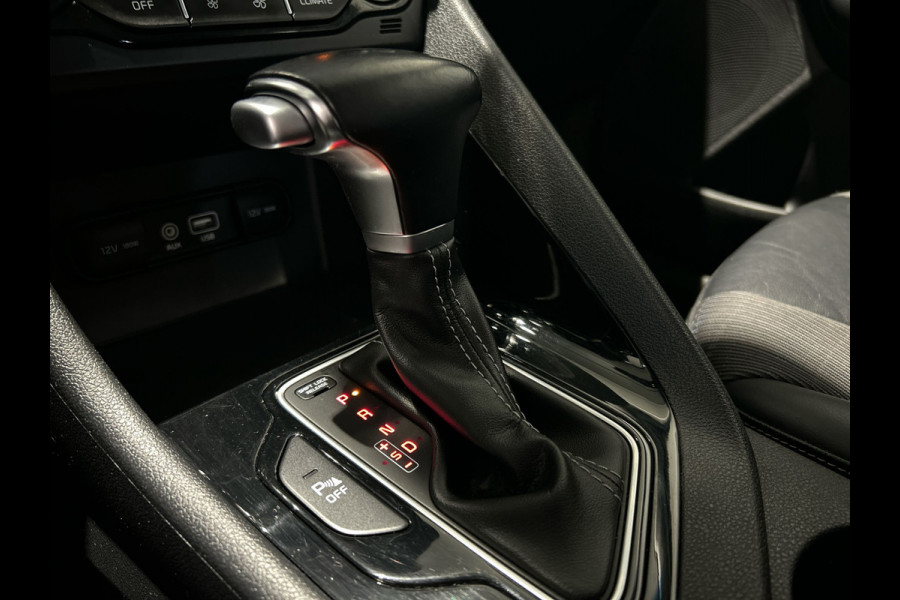Kia Niro 1.6 GDi Hybrid First Edition | Achteruitrijcamera | Navigatie | Apple Carplay / Android Auto