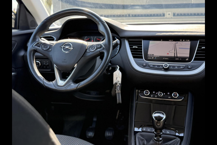 Opel Grandland X 1.2 Turbo Online Edition 1e Eigenaar,Dealer Onderhouden,Navi,Clima,Cruise,Pdc V+A,6 Bak,Lm velgen,131pk,Apk tot 02-2026
