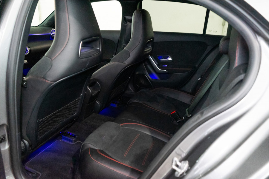 Mercedes-Benz A-Klasse 180 Business Solution AMG 136PK | Pano | Sfeer | Stoplichtweergave | Carplay | Garantie