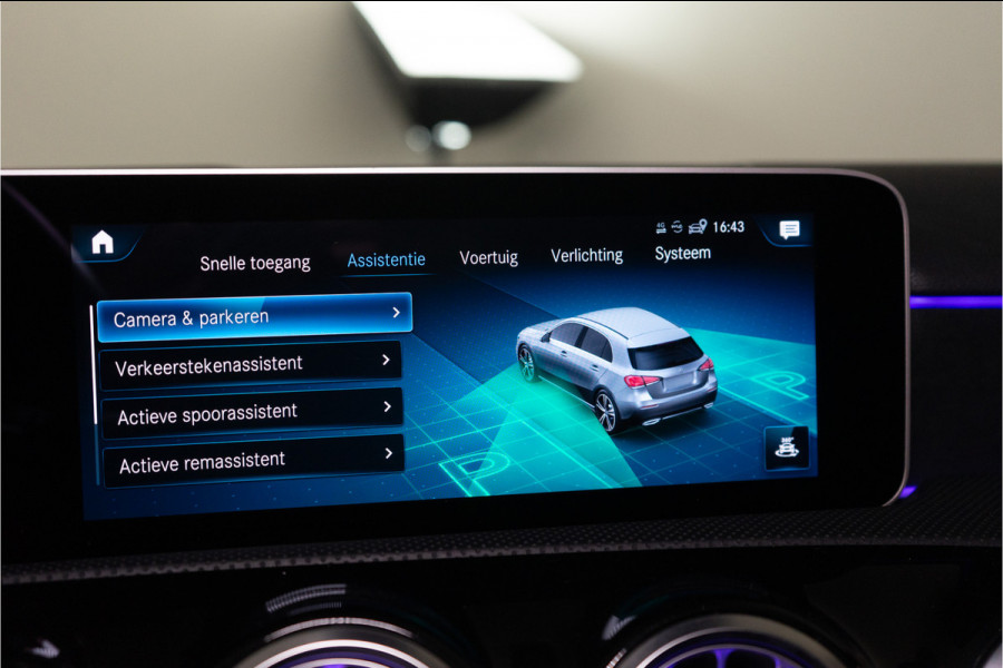 Mercedes-Benz A-Klasse 180 Business Solution AMG 136PK | Pano | Sfeer | Stoplichtweergave | Carplay | Garantie