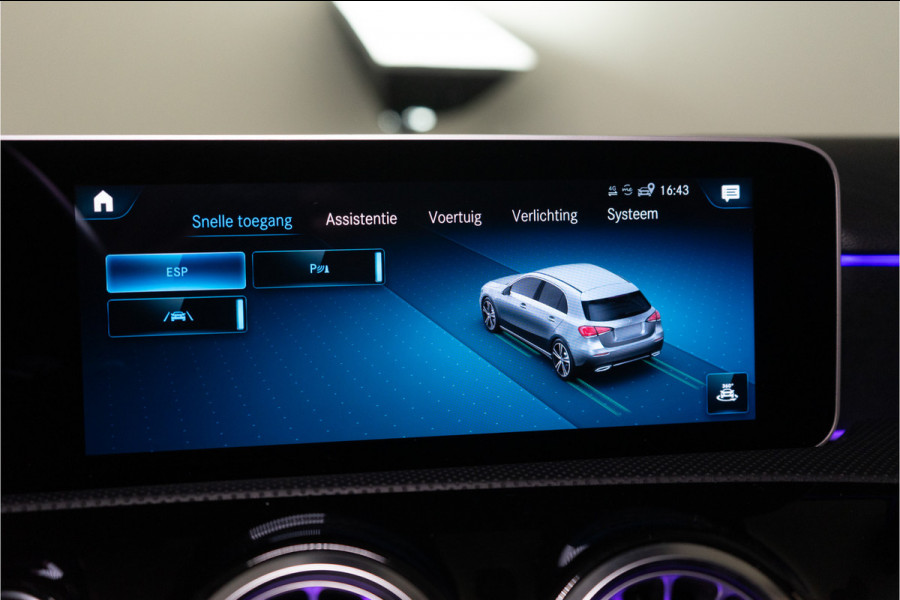 Mercedes-Benz A-Klasse 180 Business Solution AMG 136PK | Pano | Sfeer | Stoplichtweergave | Carplay | Garantie