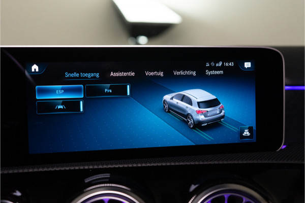 Mercedes-Benz A-Klasse 180 Business Solution AMG 136PK | Pano | Sfeer | Stoplichtweergave | Carplay | Garantie