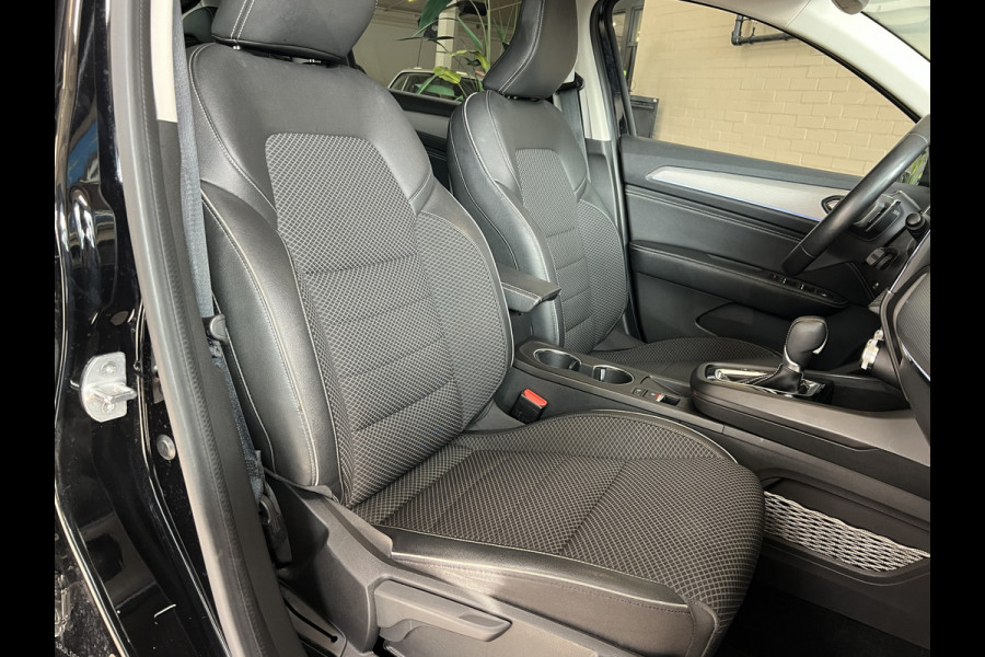 Renault Arkana 1.3 TCe Intens 140pk | Groot Navi | Bose | 18" | ACC | Blindspot | Camera | 100% dealer onderhouden!