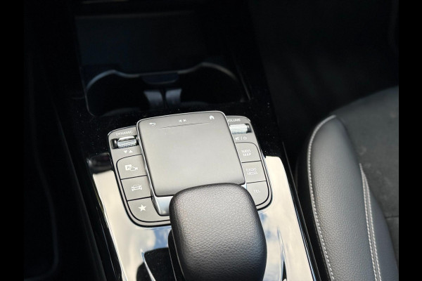 Mercedes-Benz CLA-Klasse Shooting Brake 250 e AMG Line | Pano, Navi, Camera, Stoelverw., Sfeerverl., MQB Virt. Cockp.