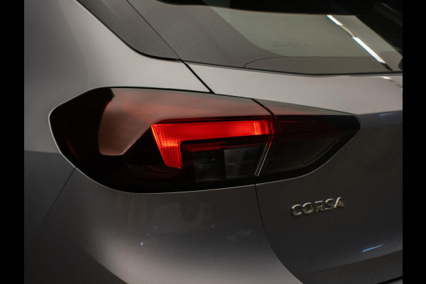 Opel Corsa 1.2 Edition Sport (APPLE CARPLAY,NAVIGATIE,PDC,LED,CRUISE,BLUETOOTH,DAB,SPORTSTOELEN,NIEUWE APK,NETTE STAAT)
