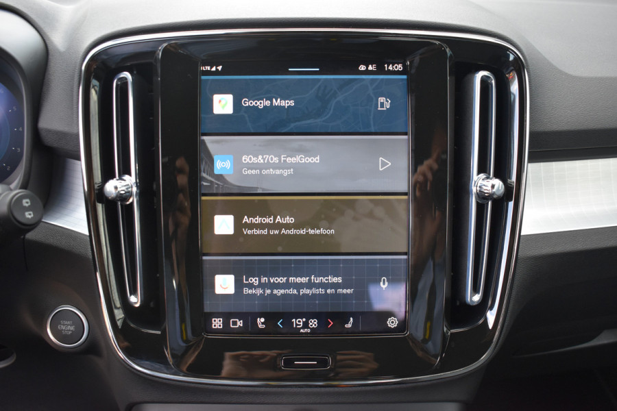 Volvo XC40 B4 211PK Automaat Plus Dark | Trekhaak | ACC | H&K | Blis | Stoel-Stuur Verwarming