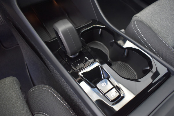 Volvo XC40 B4 211PK Automaat Plus Dark | Trekhaak | ACC | H&K | Blis | Stoel-Stuur Verwarming