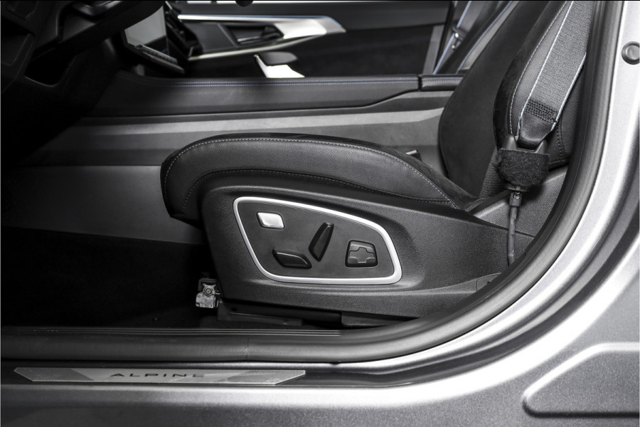 Renault Austral 1.2 E-Tech full hybrid 200 techno esprit Alpine | Dig. Cockpit | Adapt. Cruise | Stoel-+Voorruitverw. | PDC | Camera | NAV + App. Connect | ECC | DAB | LM 20" | 7621