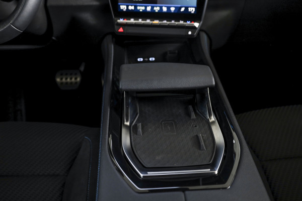 Renault Austral 1.2 E-Tech full hybrid 200 techno esprit Alpine | Dig. Cockpit | Adapt. Cruise | Stoel-+Voorruitverw. | PDC | Camera | NAV + App. Connect | ECC | DAB | LM 20" | 7621