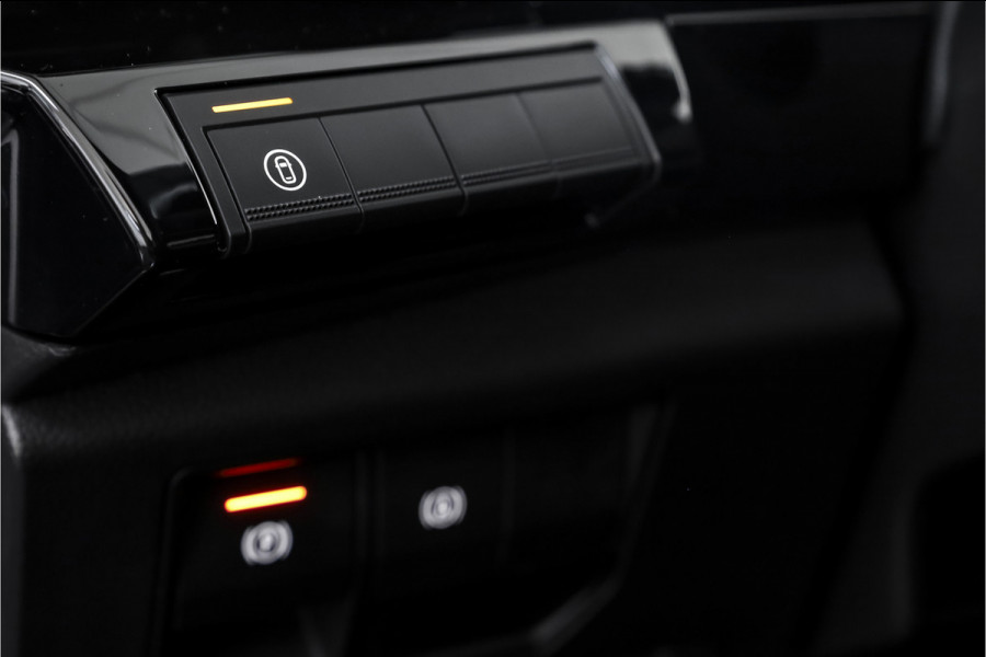Renault Austral 1.2 E-Tech full hybrid 200 techno esprit Alpine | Dig. Cockpit | Adapt. Cruise | Stoel-+Voorruitverw. | PDC | Camera | NAV + App. Connect | ECC | DAB | LM 20" | 7621