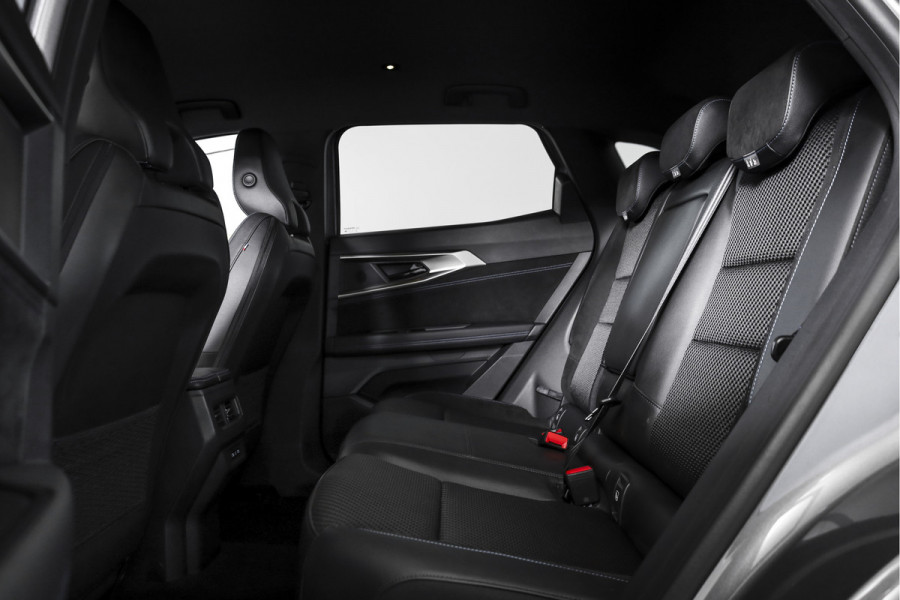 Renault Austral 1.2 E-Tech full hybrid 200 techno esprit Alpine | Dig. Cockpit | Adapt. Cruise | Stoel-+Voorruitverw. | PDC | Camera | NAV + App. Connect | ECC | DAB | LM 20" | 7621