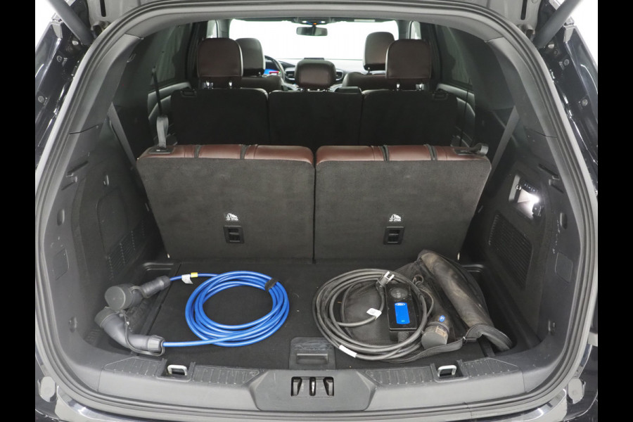 Ford Explorer 3.0 V6 EcoBoost PHEV Platinum 7P | Panoramadak | Trekhaak | B&O | Massage | 360 | Keyless | Adaptive Cruise