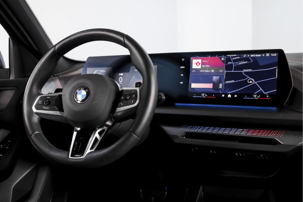 BMW 1-serie 120 M Sport - Automaat | Dig. Cockpit | Adapt. Cruise | Stoelverw. | Leder | PDC | Camera | NAV + App. Connect | ECC | DAB | LM 18" | 0975