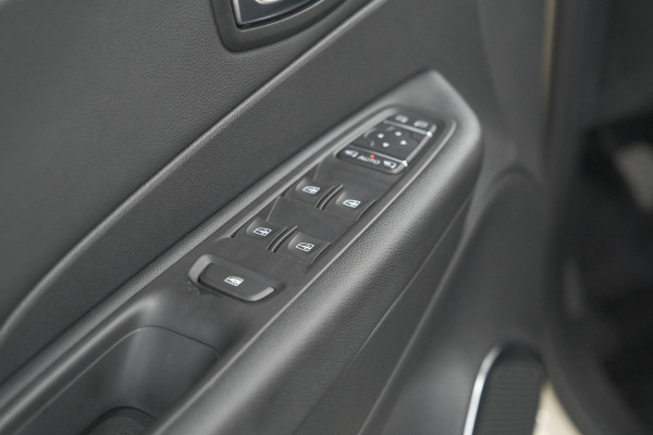 Renault Captur TCe 90 Intens | Trekhaak | Camera | Navigatie | Parkeersensoren