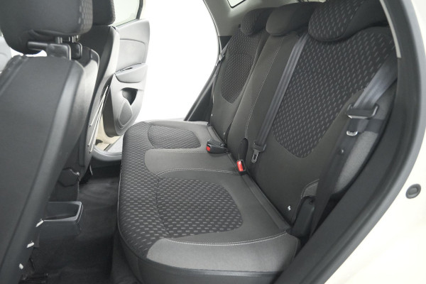 Renault Captur TCe 90 Intens | Trekhaak | Camera | Navigatie | Parkeersensoren