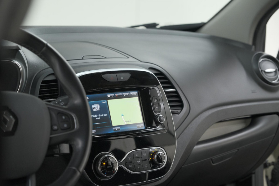 Renault Captur TCe 90 Intens | Trekhaak | Camera | Navigatie | Parkeersensoren