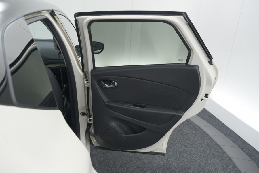 Renault Captur TCe 90 Intens | Trekhaak | Camera | Navigatie | Parkeersensoren