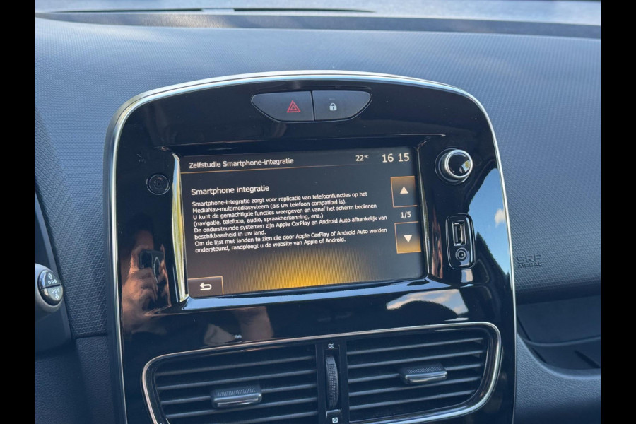 Renault Clio Estate 0.9 TCe Limited | Navi, Carplay/Android, PDC, Cruise, Keyless, 16'' LMV | Dealeronderhouden |
