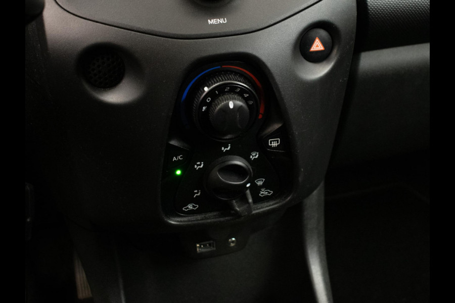 Toyota Aygo 1.0 VVT-i x-fun Sport (AIRCO,BLUETOOTH,CRUISE,LED,SPORTSTOELEN,NIEUWE APK,NETTE STAAT)
