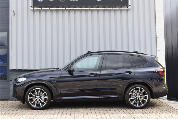 BMW X3 xDrive30e M-Sport Pakket 292 Pk Carbon Zwart Metallic Pano Navi Leder Camera Trekhaak Memory 20 Inch