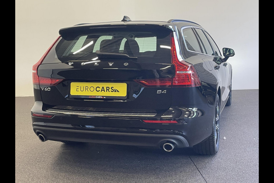 Volvo V60 2.0 B4 Momentum Climate control Cruise control adaptieve Parkeersensoren Achteruitrijd camera LED Verwarmde voorstoelen Lane assist Apple Carplay/ Android Auto