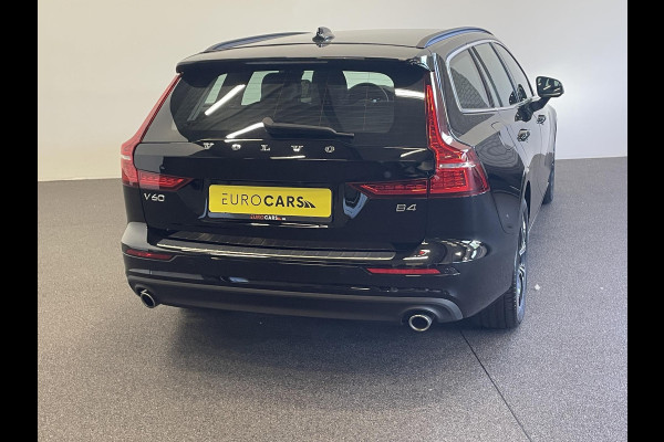 Volvo V60 2.0 B4 Momentum Climate control Cruise control adaptieve Parkeersensoren Achteruitrijd camera LED Verwarmde voorstoelen Lane assist Apple Carplay/ Android Auto