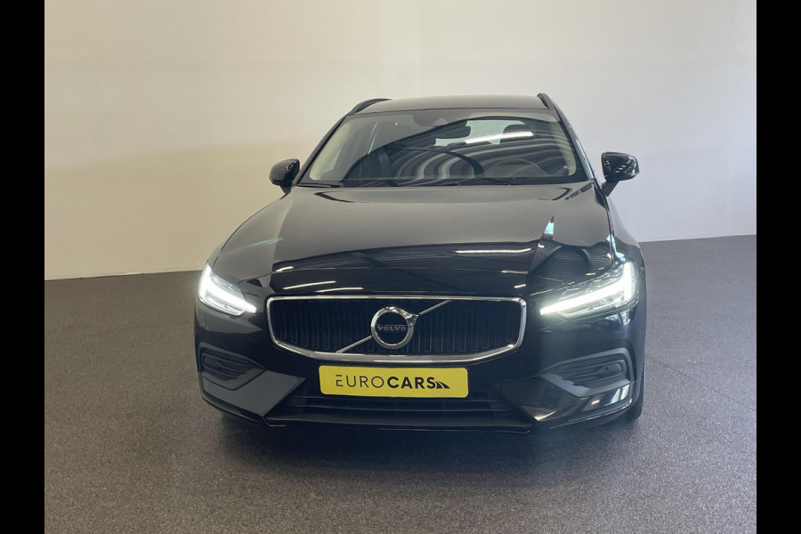 Volvo V60 2.0 B4 Momentum Climate control Cruise control adaptieve Parkeersensoren Achteruitrijd camera LED Verwarmde voorstoelen Lane assist Apple Carplay/ Android Auto