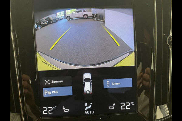 Volvo V60 2.0 B4 Momentum Climate control Cruise control adaptieve Parkeersensoren Achteruitrijd camera LED Verwarmde voorstoelen Lane assist Apple Carplay/ Android Auto