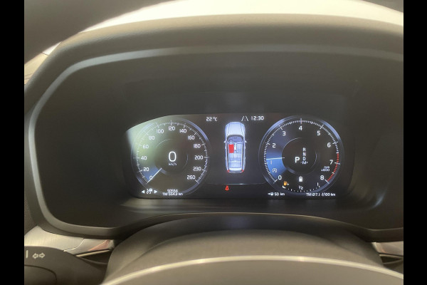 Volvo V60 2.0 B4 Momentum Climate control Cruise control adaptieve Parkeersensoren Achteruitrijd camera LED Verwarmde voorstoelen Lane assist Apple Carplay/ Android Auto