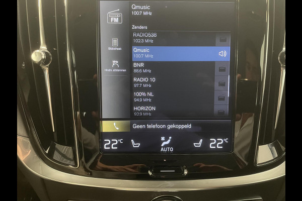 Volvo V60 2.0 B4 Momentum Climate control Cruise control adaptieve Parkeersensoren Achteruitrijd camera LED Verwarmde voorstoelen Lane assist Apple Carplay/ Android Auto