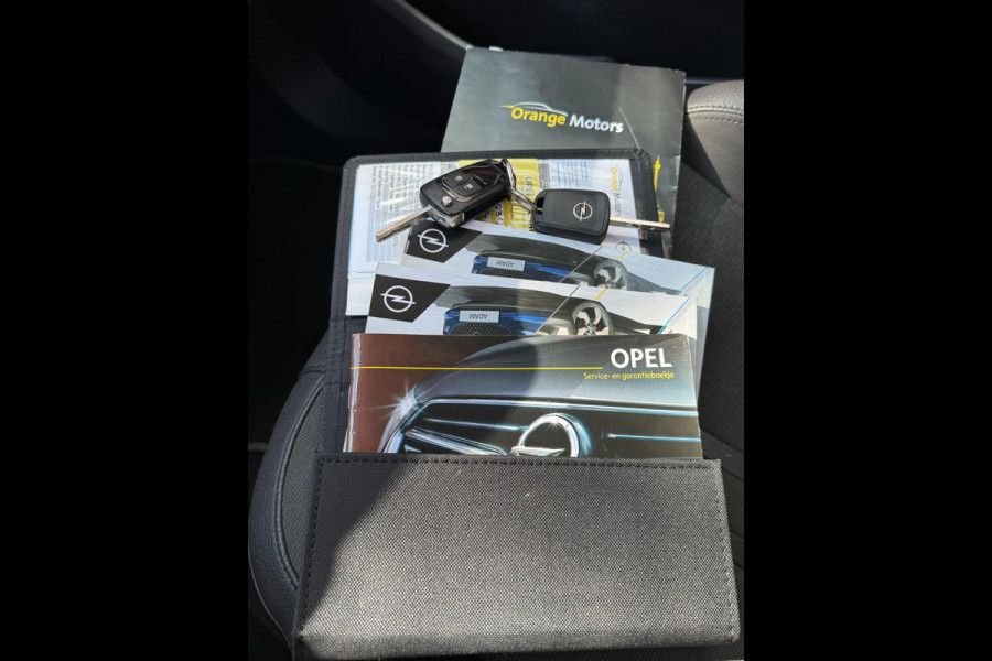 Opel ADAM 1.0 Turbo Unlimited - Navigatie I Airco I Sport pakket & 17 inch velgen I PDC I LED I Dealer onderhouden