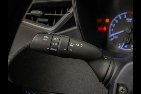 Toyota Corolla Touring Sports 1.8 Hybrid Active Sport (APPLECARPLAY,NAVI,CLIMATE,CRUISE,CAMERA,LED,KEYLESS,SPORTSTOELEN,LM VELGEN)
