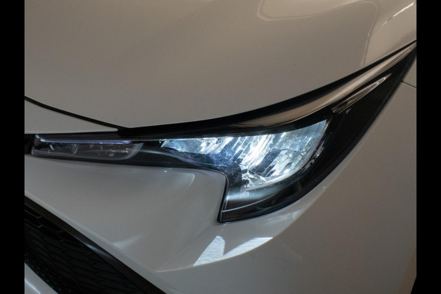 Toyota Corolla Touring Sports 1.8 Hybrid Active Sport (APPLECARPLAY,NAVI,CLIMATE,CRUISE,CAMERA,LED,KEYLESS,SPORTSTOELEN,LM VELGEN)