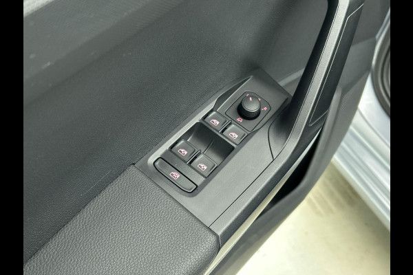 Seat Ibiza 1.0 EcoTSI Style Business Connect Airco ECC Navi Carplay Cruise Control Full LED Stoelverwarming
