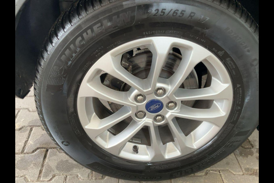 Ford Kuga 2.5 PHEV Titanium | Winter Pack | Navigatie | Camera