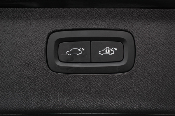 Volvo XC90 2.0 T8 Recharge AWD Inscription Expression | Navigatie | Apple Carplay/Android Auto | Parkeersensoren  | Stoel- en stuurverwarming | Adaptive Cruise Control | Virtual Cockpit | Elektrisch inklapbare trekhaak | Elektrisch verstelbare bestuurderstoel met geheugen | Inductieladen voor smartphone