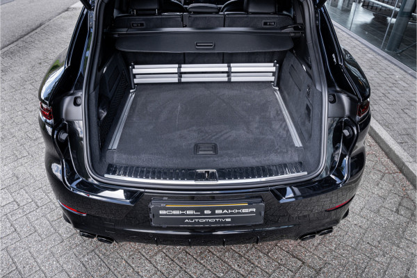 Porsche Cayenne 3.0 E-Hybrid ** Panodak ** 14-weg ** Sport Chrono ** Trekhaak 4-wiel sturing ** Sport Design ** Matrix-LED ** NP 152K Massage ** Nachtzicht